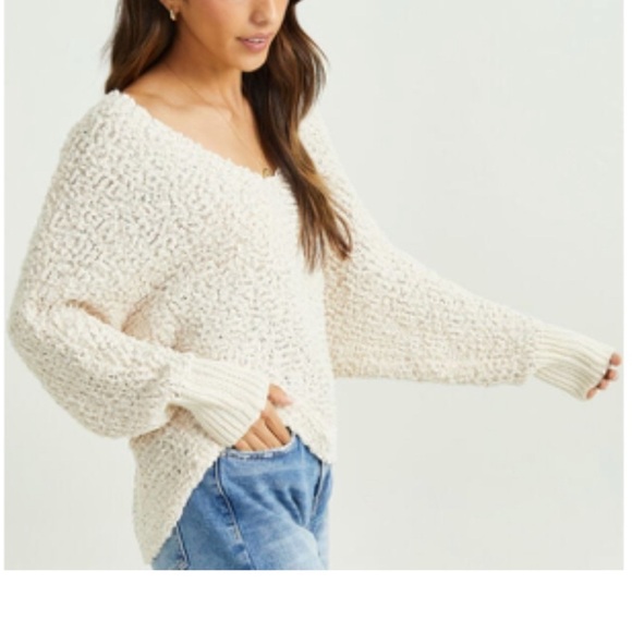 Ivory Popcorn Knit Sweater V Neck Pullover Long Sleeve Cozy Comfy - Picture 1 of 9